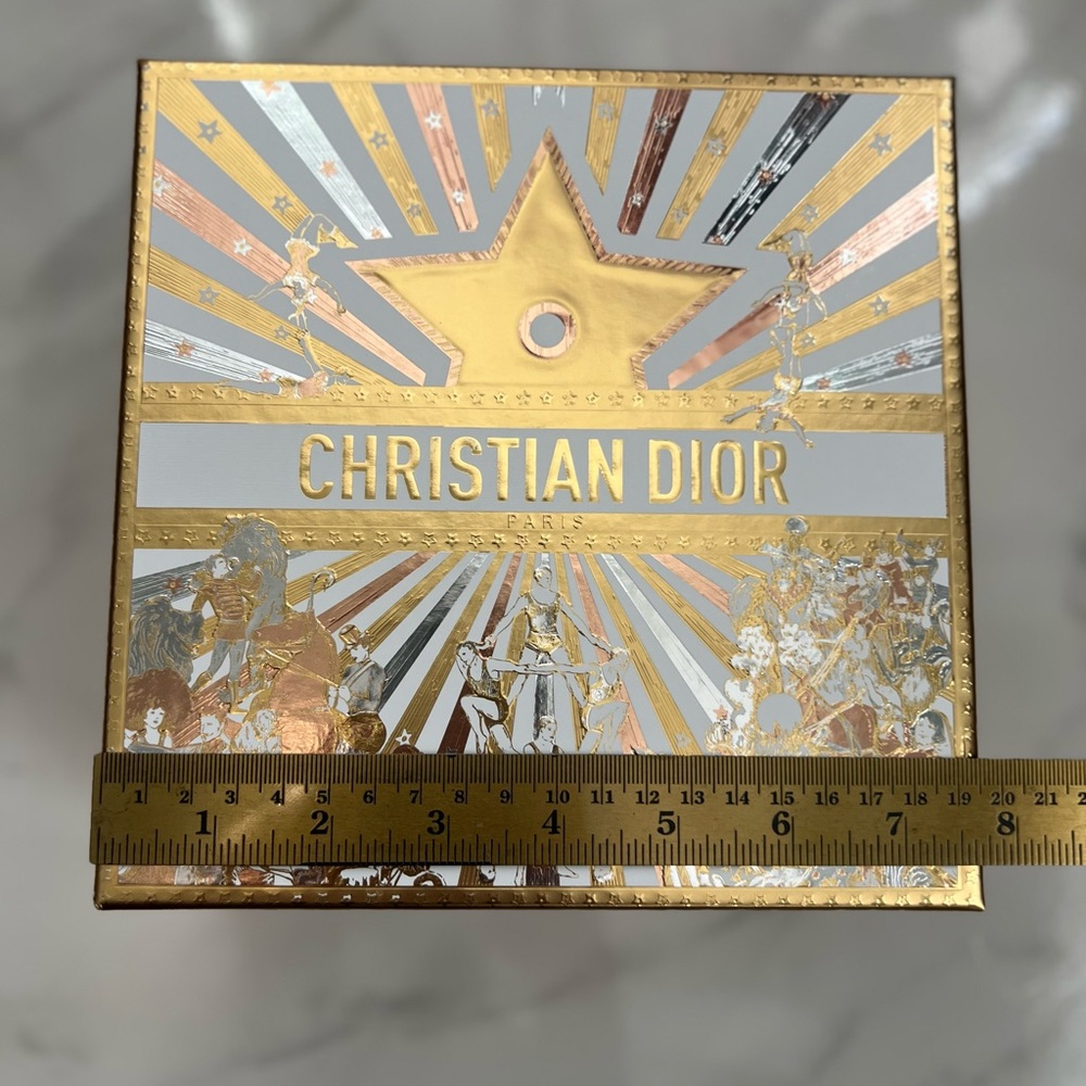 Dior Holiday 2025 Gift Box NIB - Picture 3 of 8
